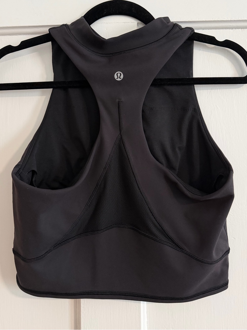 Lululemon Everlux Mesh Cropped Tank Size 8 - Picture 5 of 16